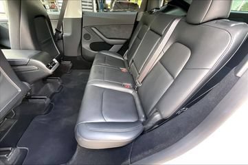 Used 2023 Tesla Model Y Long Range AWD/4WD image 12