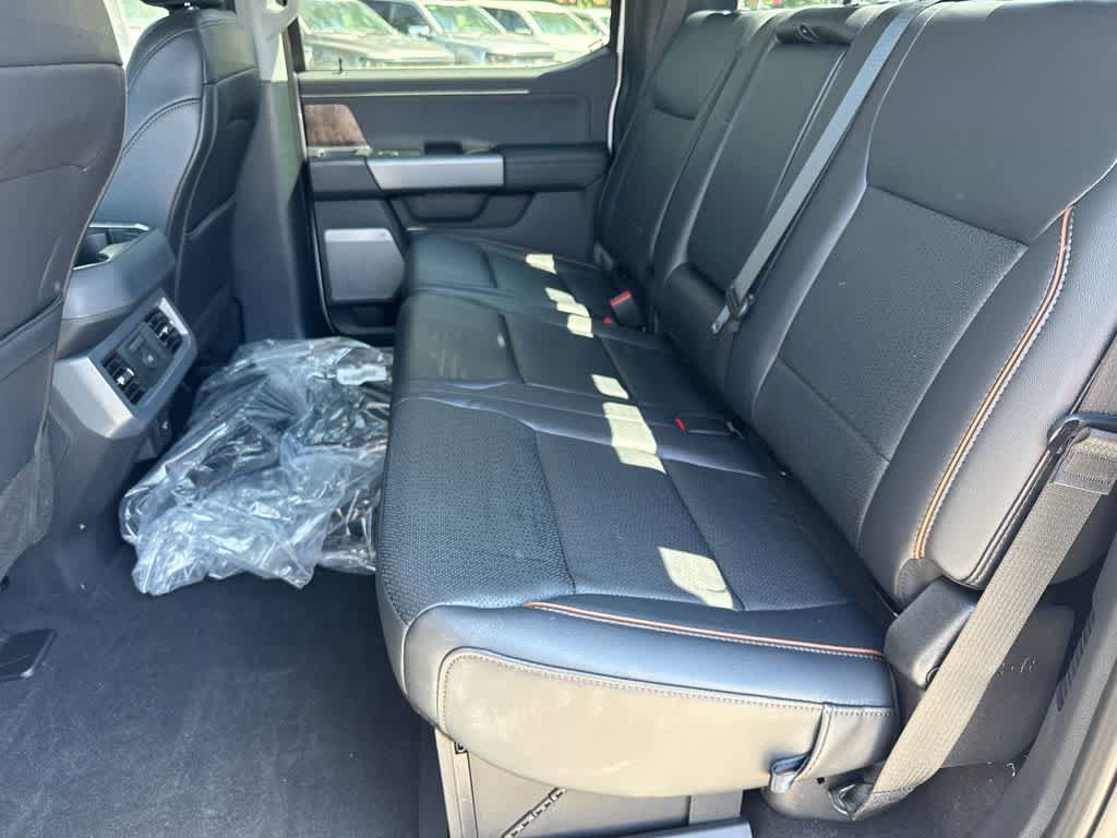 New 2025 Ford F250 Lariat w/ Lariat Ultimate Package image 17