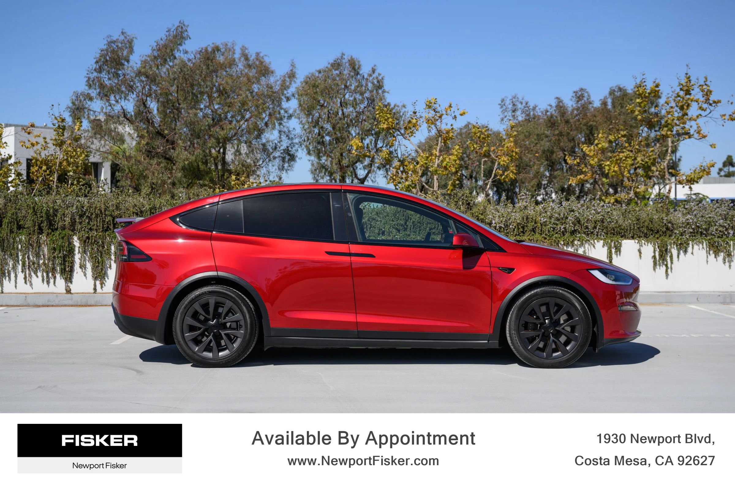 Used 2024 Tesla Model X AWD/4WD image 3