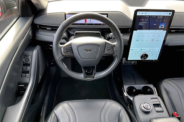Used 2022 Ford Mustang Mach-E Premium image 4