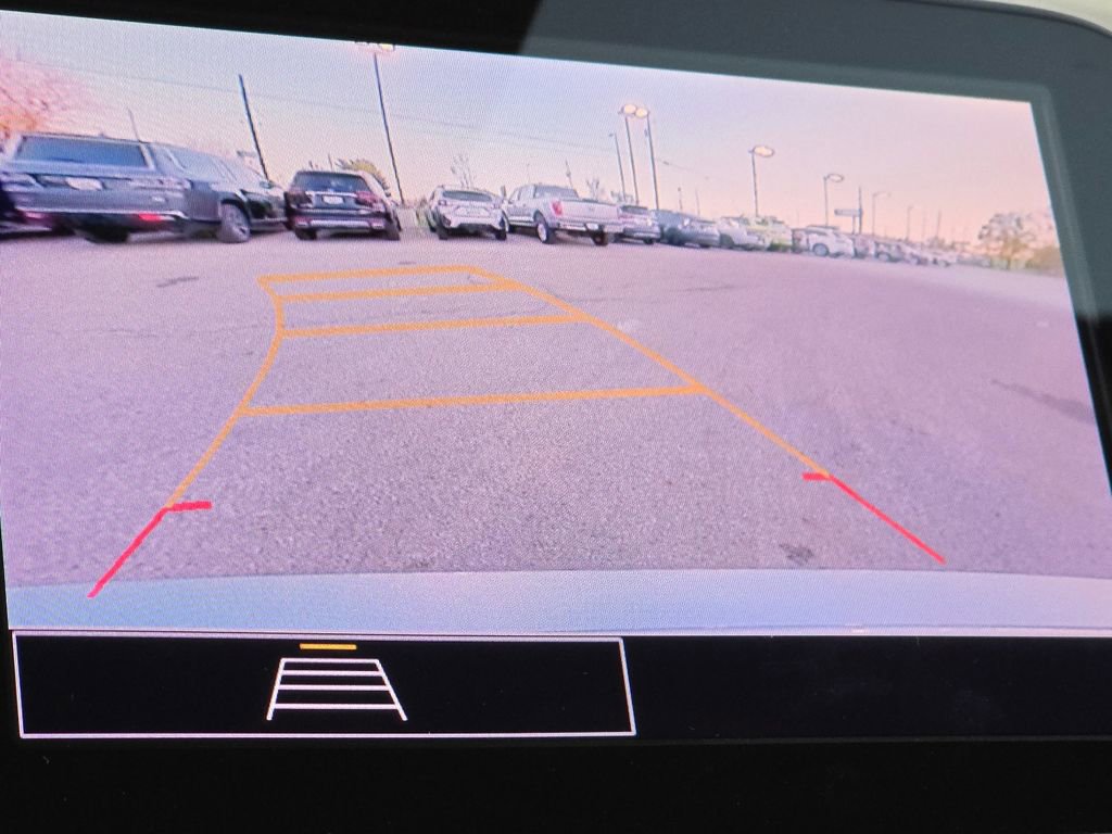 Used 2023 Chevrolet Malibu LT image 5