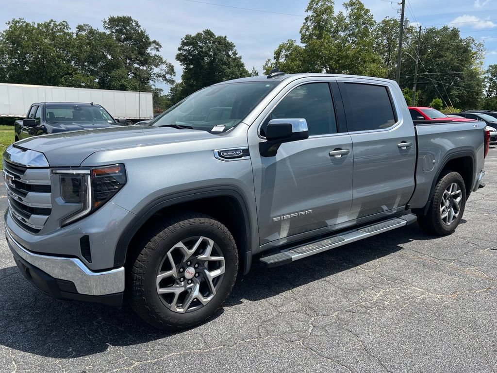 Used 2026 GMC Sierra 1500 SLE w/ X31 Off-Road Package AWD/4WD image 18