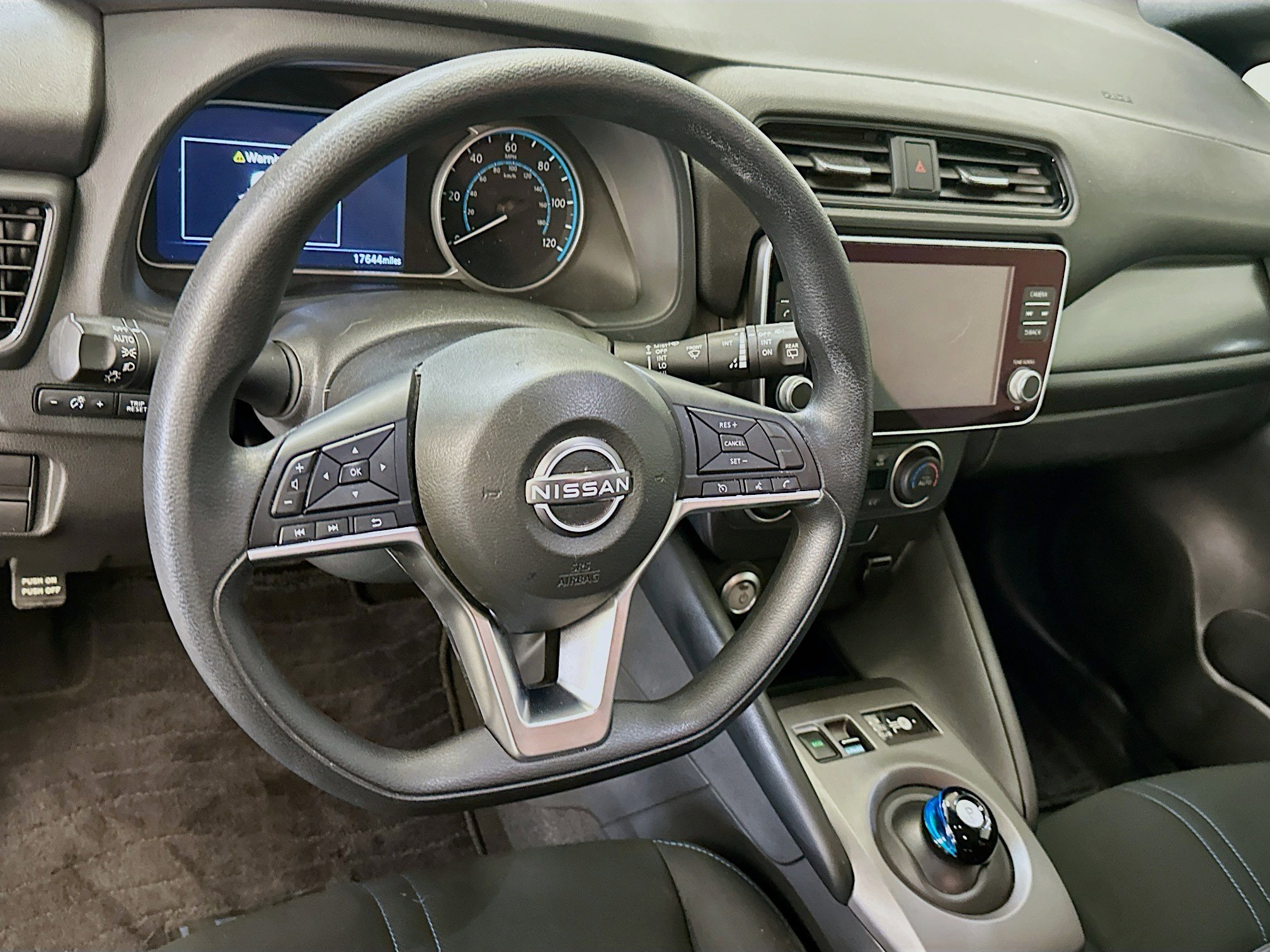 Used 2024 Nissan Leaf S FWD image 18