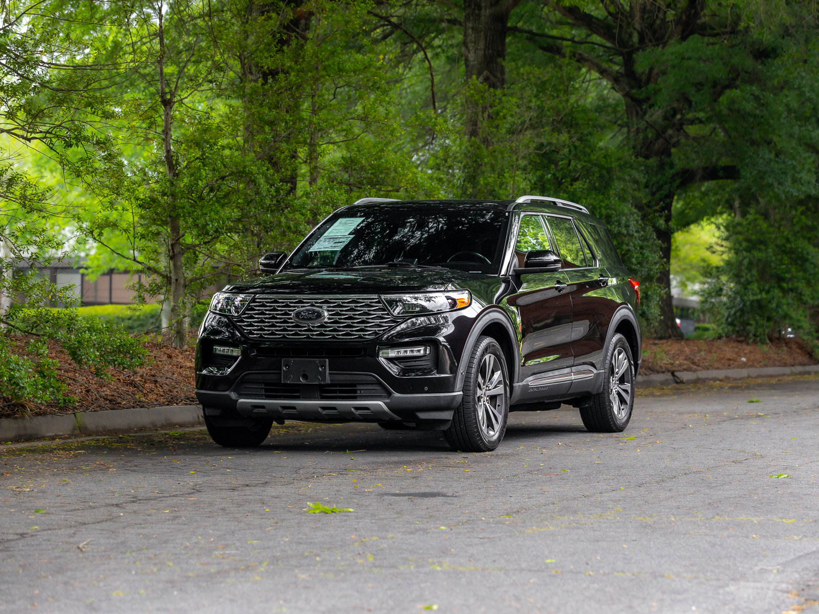 Used 2020 Ford Explorer Platinum w/ Premium Technology Package AWD/4WD image 40