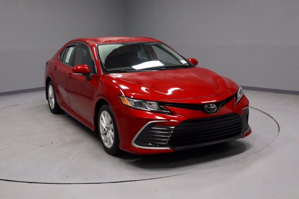 Used 2024 Toyota Camry LE FWD image 1