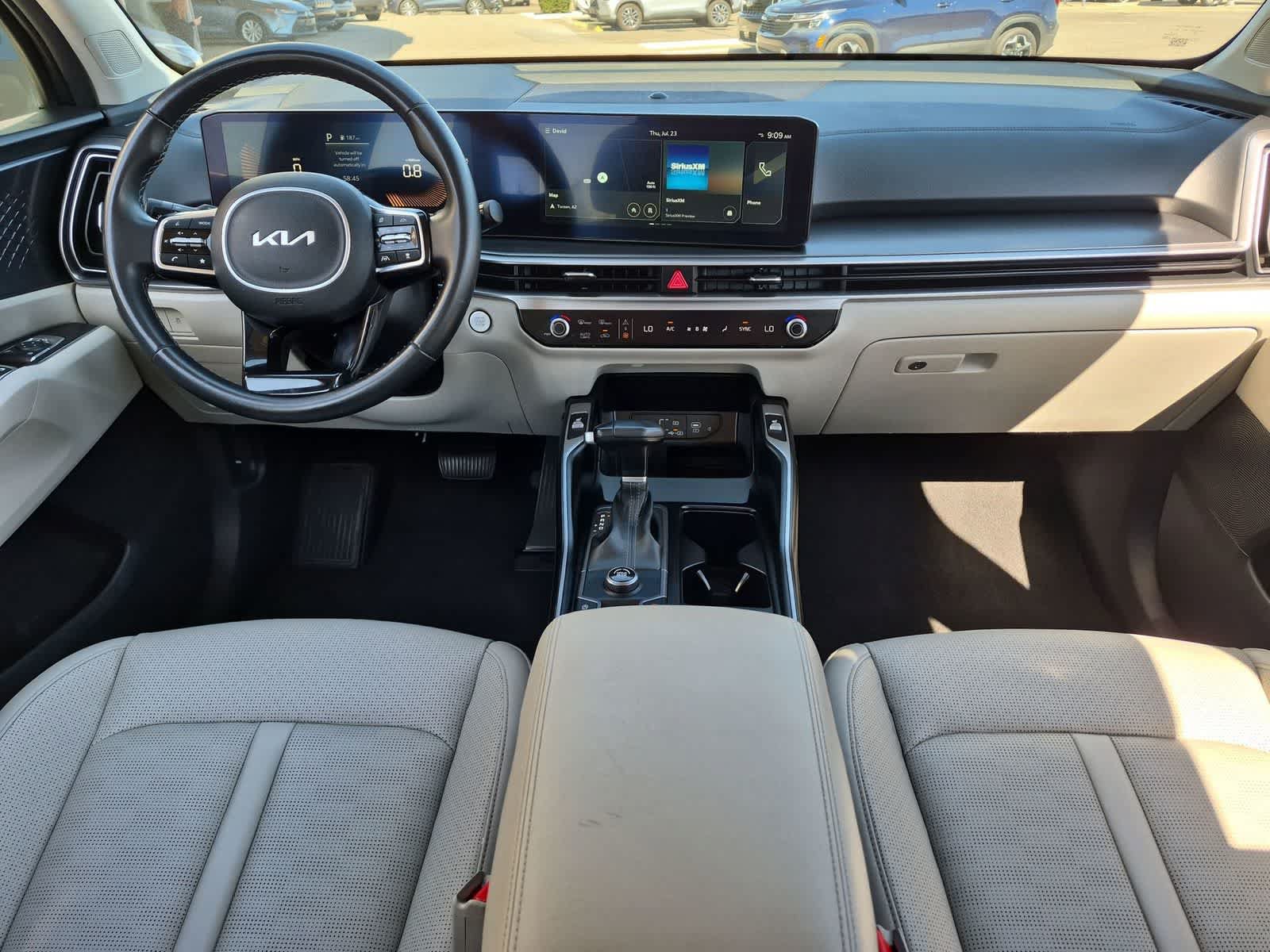 Used 2024 Kia Sorento S FWD image 16