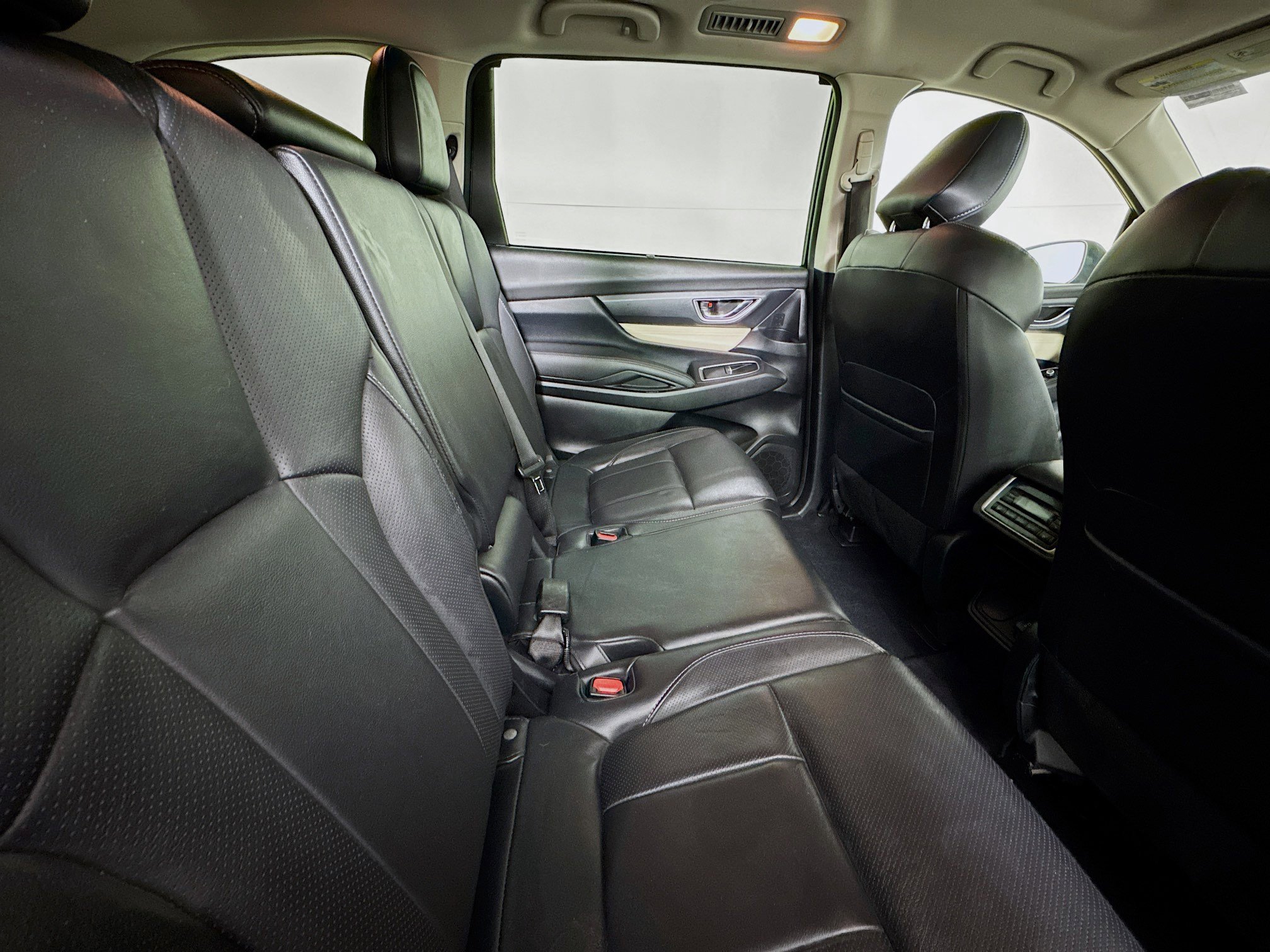 Used 2021 Subaru Ascent Limited w/ Technology Package image 26