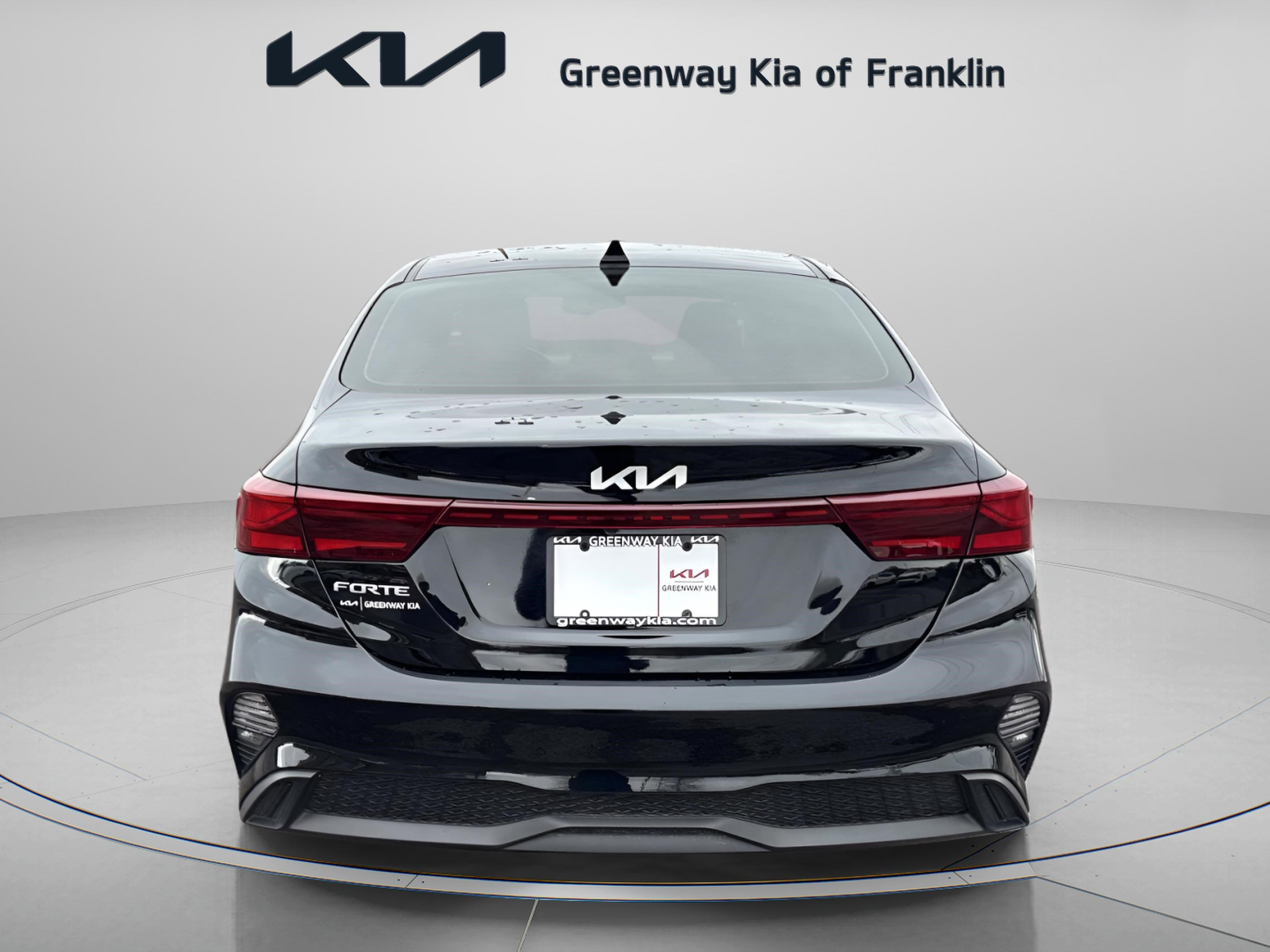 Used 2024 Kia Forte LXS image 6