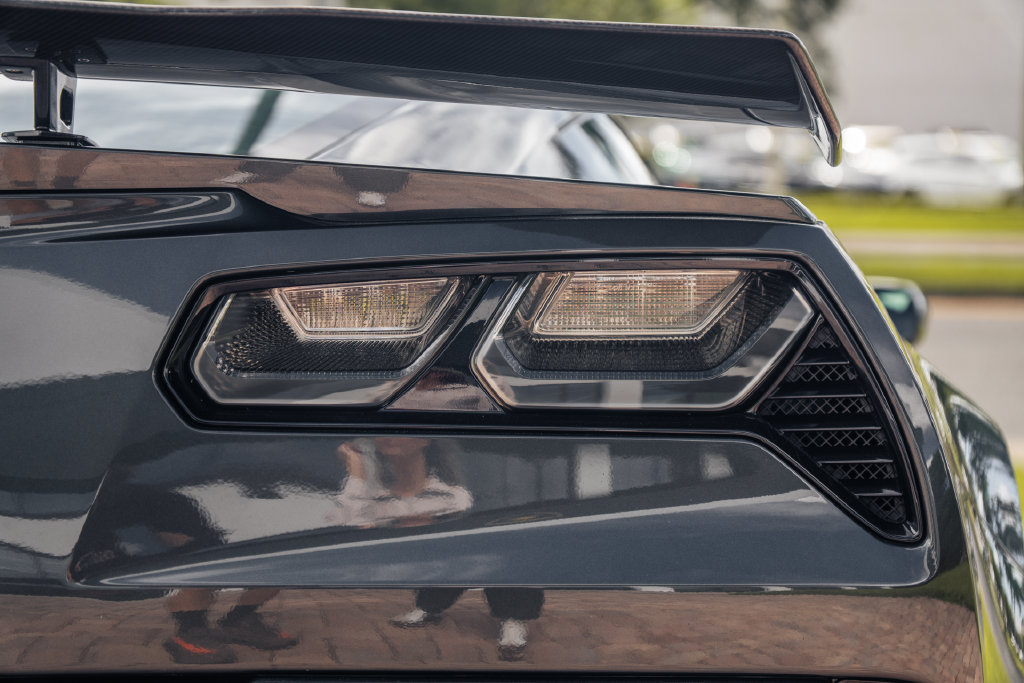 Used 2019 Chevrolet Corvette ZR1 RWD image 12