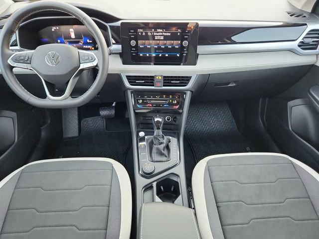 New 2026 Volkswagen Taos SE AWD/4WD image 24