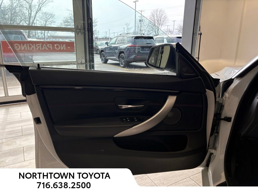 Used 2017 BMW 440i Gran Coupe xDrive image 29