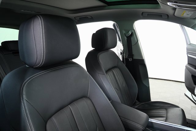 Used 2024 Audi Q8 e-tron Premium Plus image 24