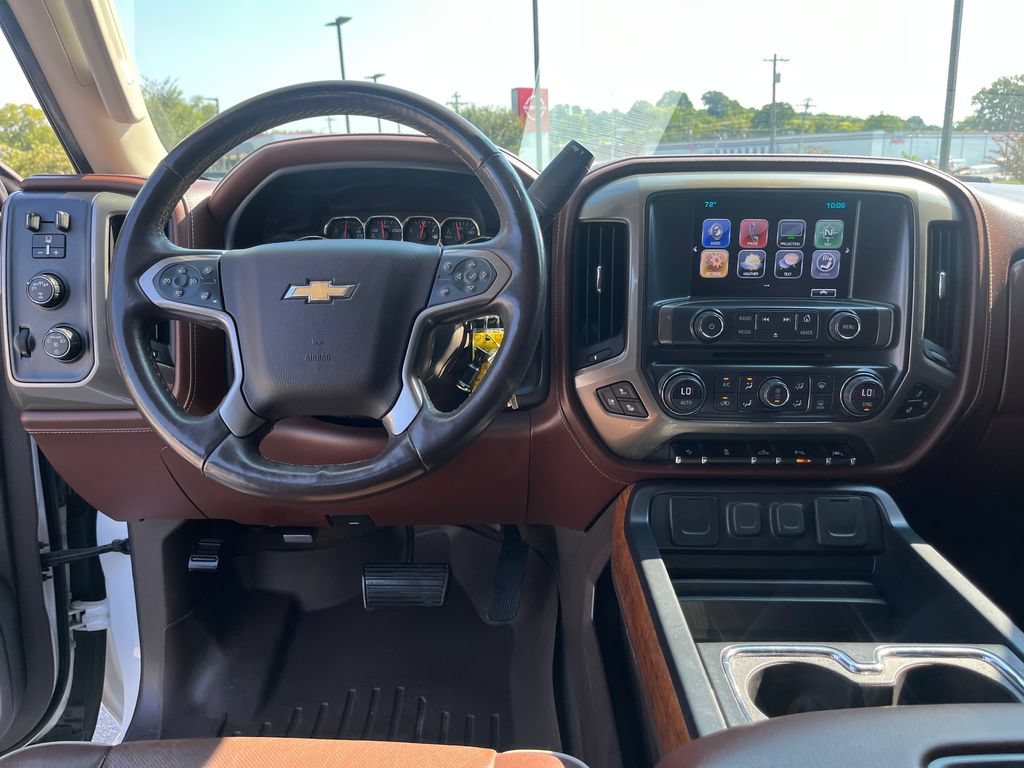 Used 2017 Chevrolet Silverado 1500 High Country AWD/4WD image 24