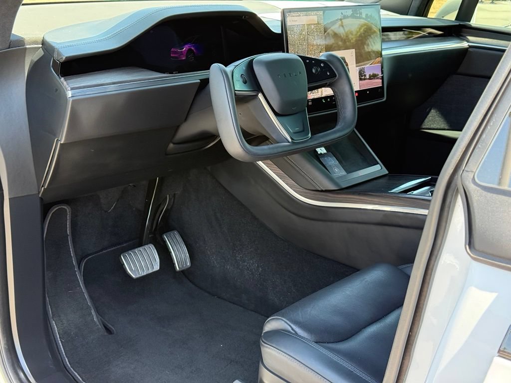 Used 2023 Tesla Model X AWD/4WD image 6
