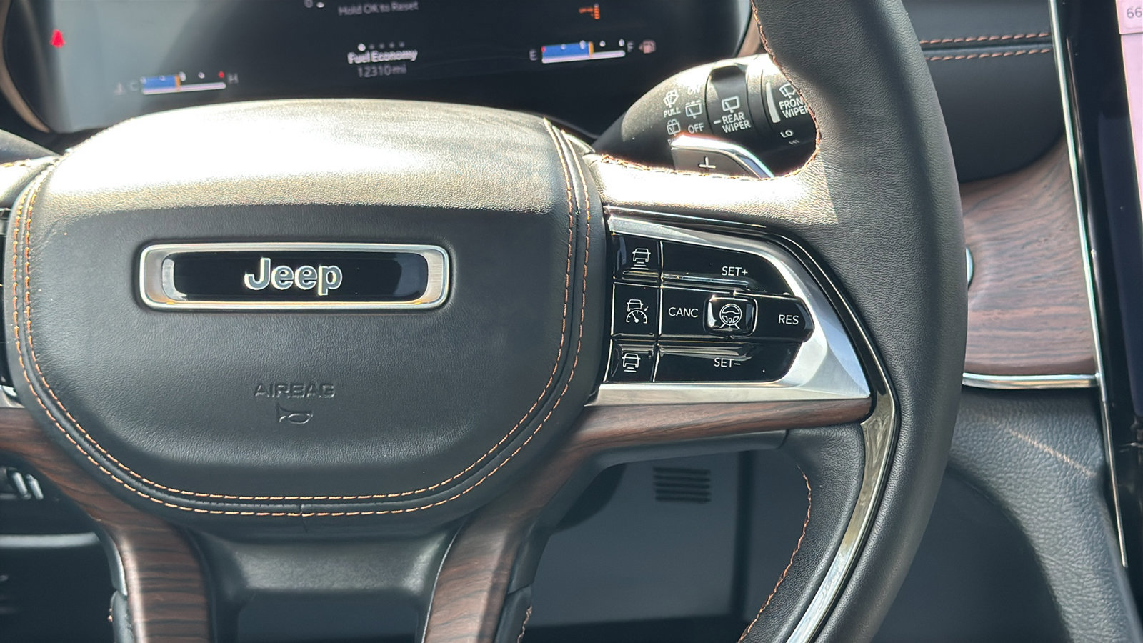 Certified 2024 Jeep Grand Cherokee Summit w/ Adv Protech Group IV image 21