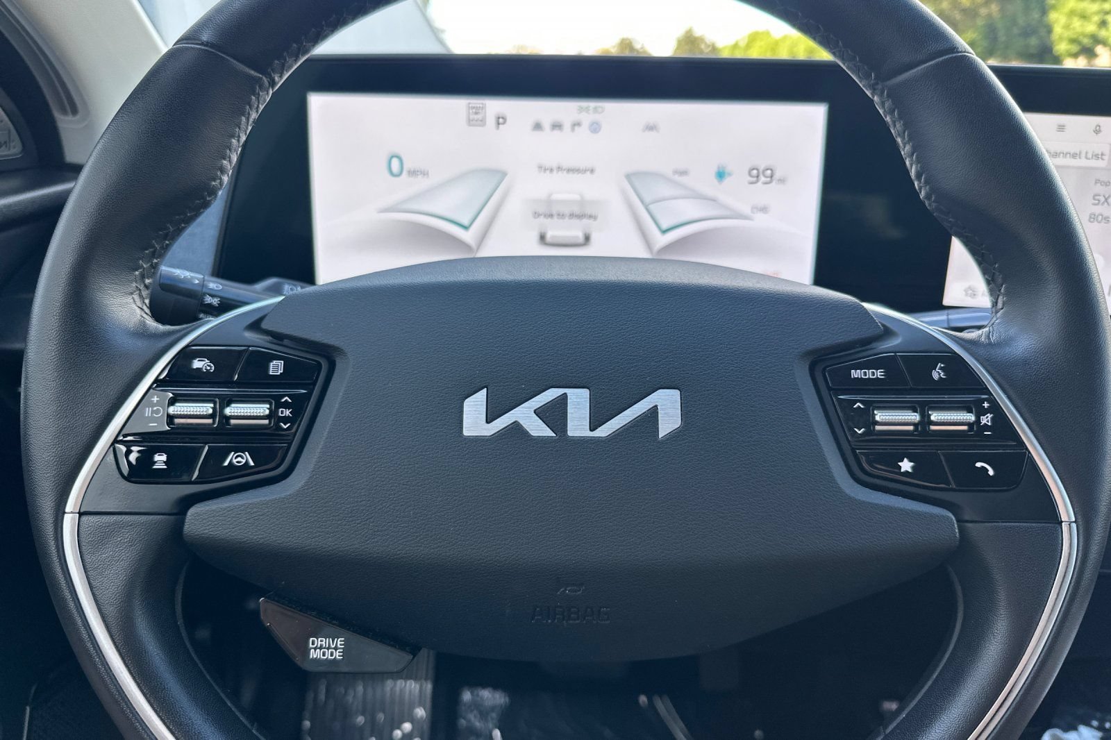 Used 2023 Kia EV6 Wind RWD image 23