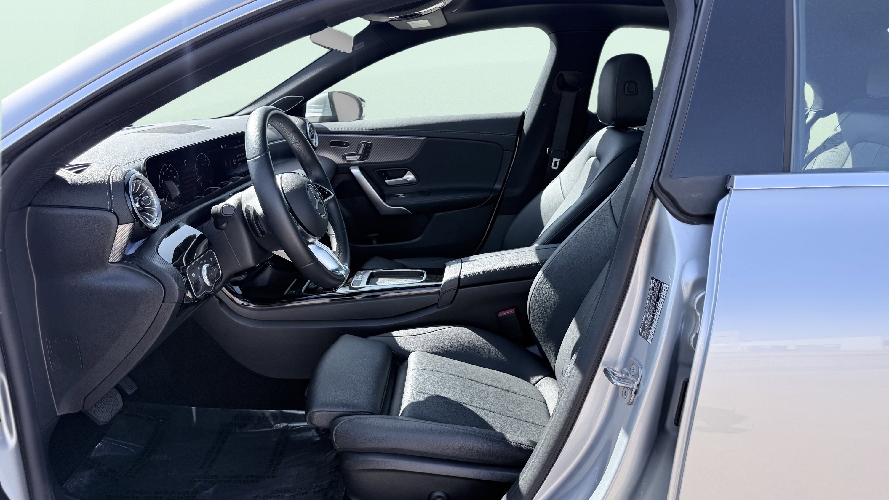 Used 2025 Mercedes-Benz CLA 250 image 21