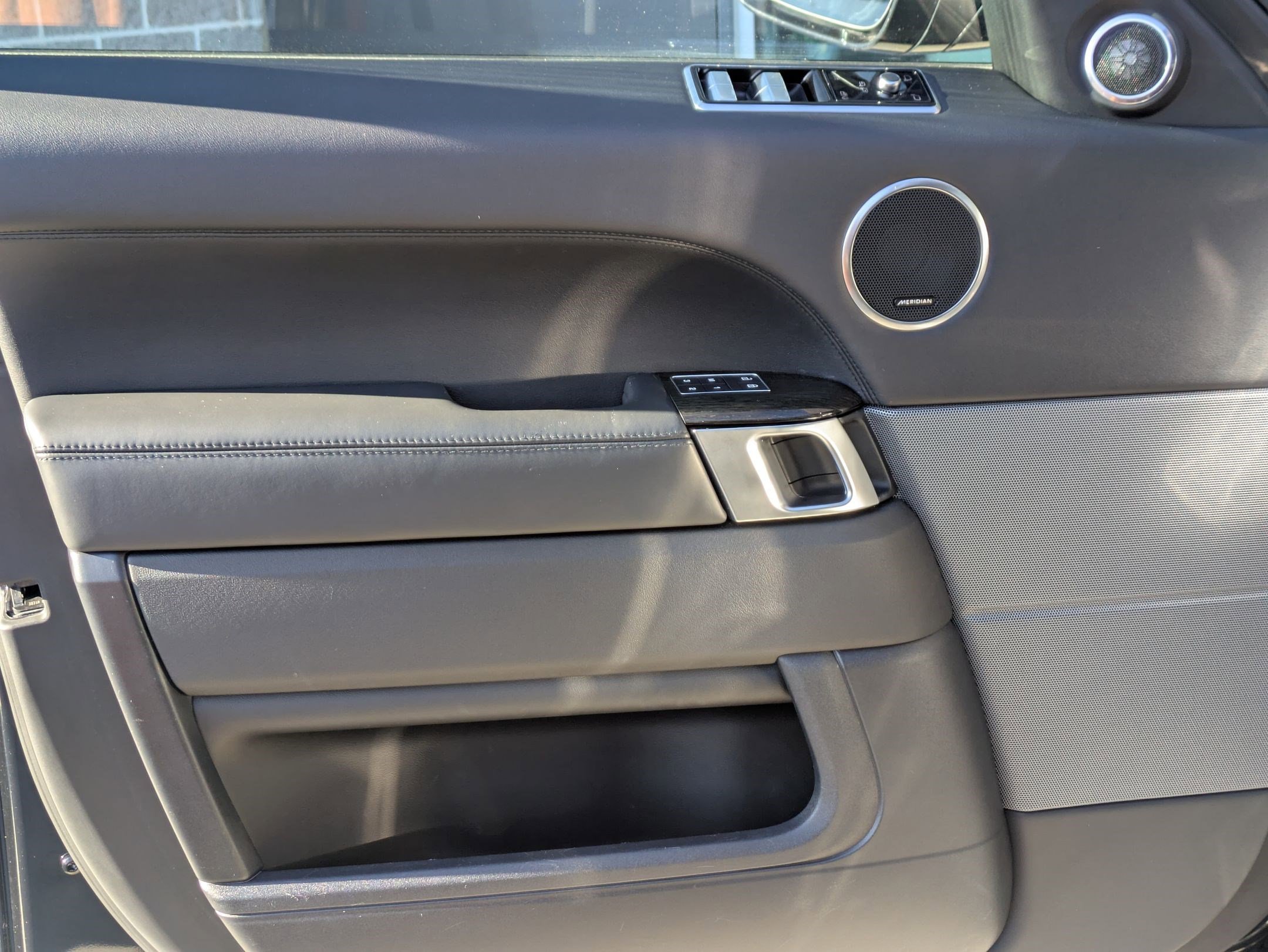 Used 2021 Land Rover Range Rover Sport HSE Silver Edition image 12