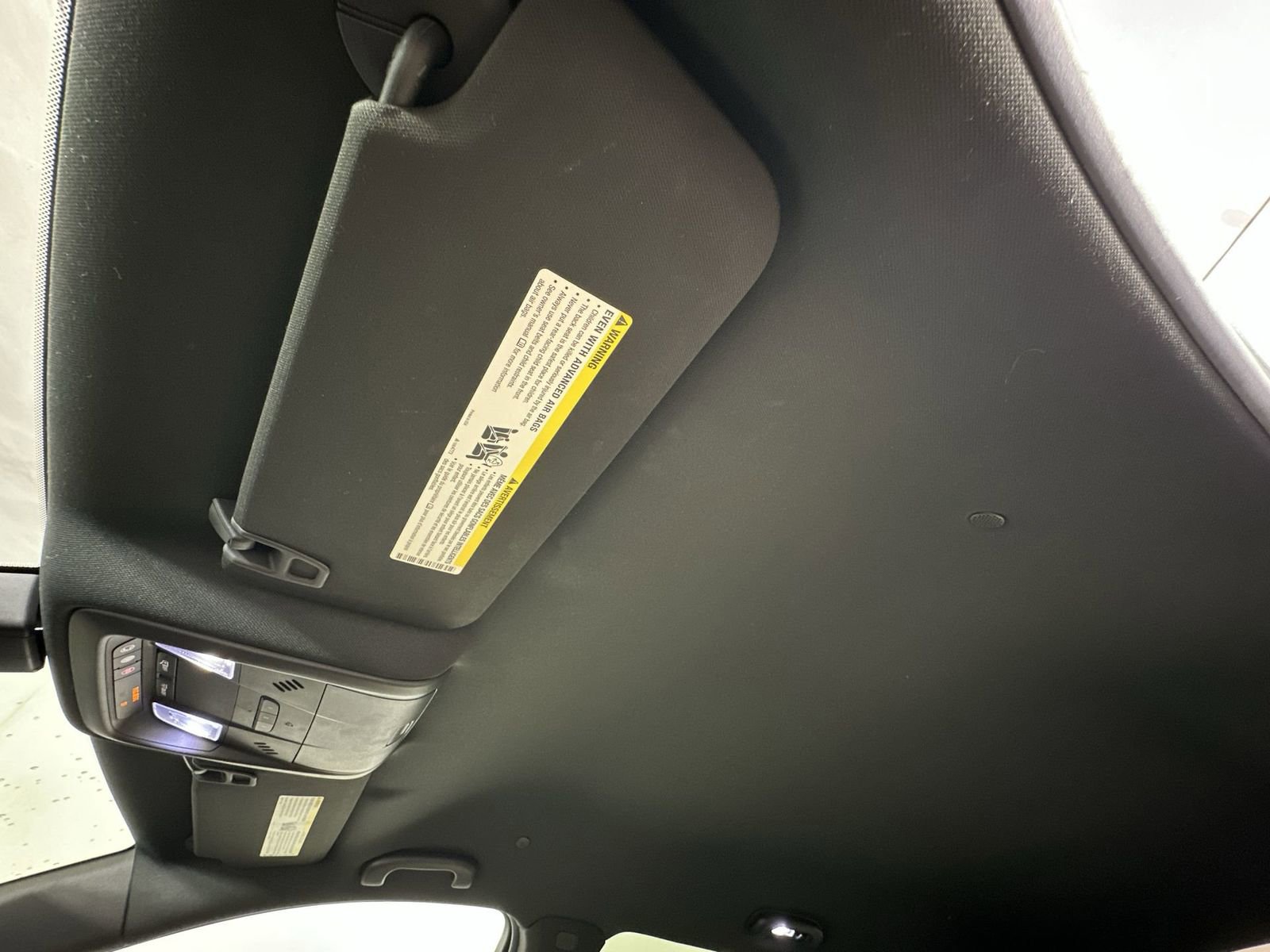 Used 2018 Cadillac XT5 AWD image 26