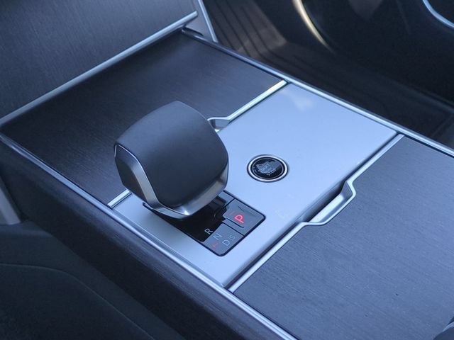 New 2026 Land Rover Range Rover SE AWD/4WD image 9