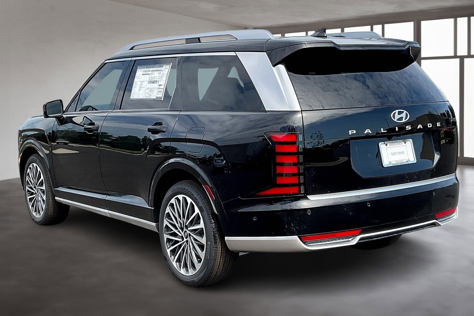 New 2026 Hyundai Palisade Calligraphy FWD video 3