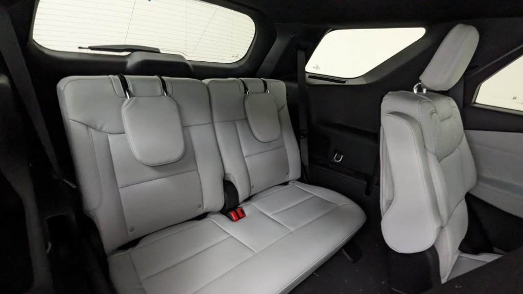 New 2027 Ford Explorer Platinum w/ LUX Leather Package AWD/4WD image 40