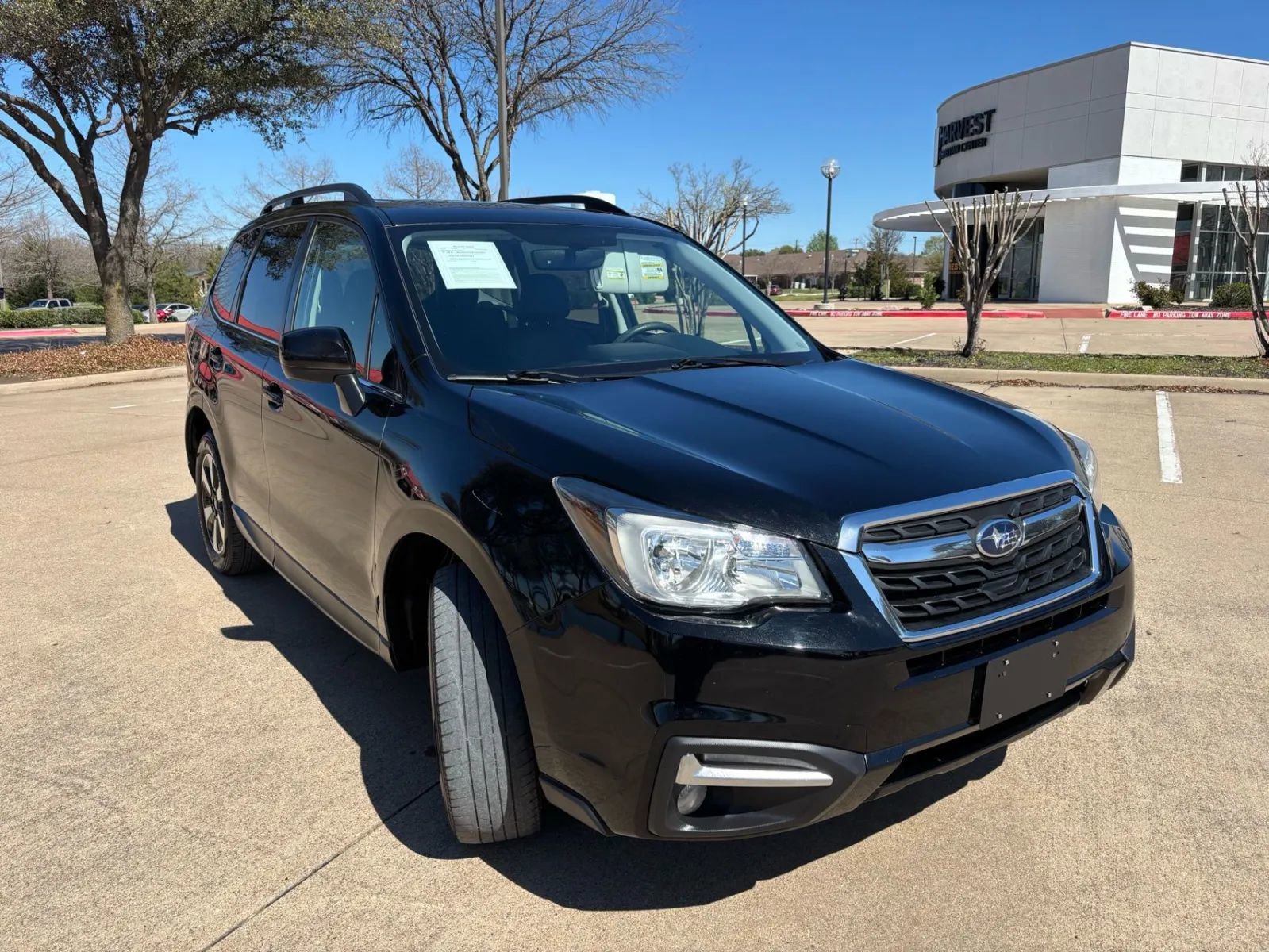 Used 2017 Subaru Forester 2.5i Limited AWD/4WD image 3