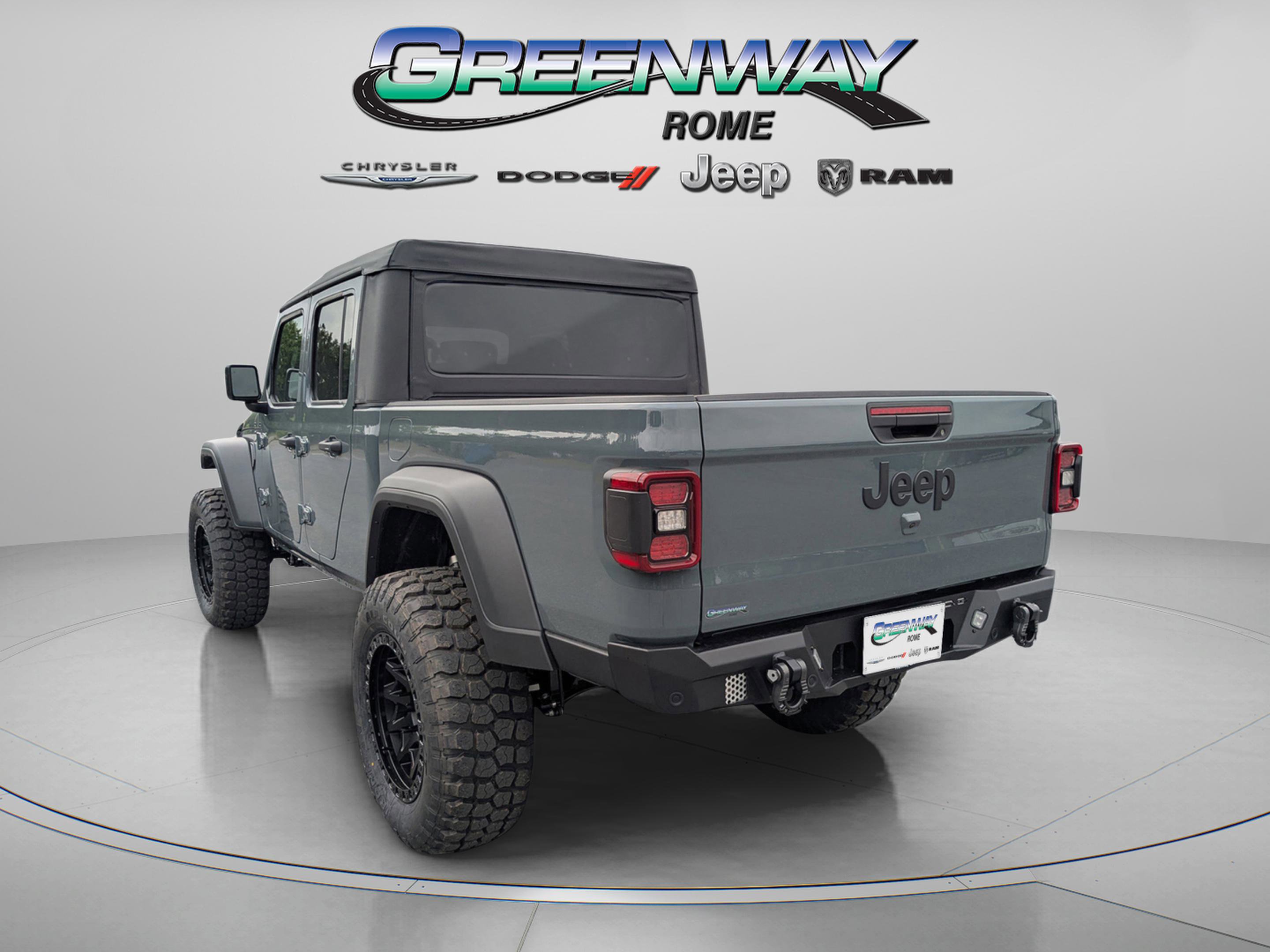 New 2025 Jeep Gladiator Sport image 4