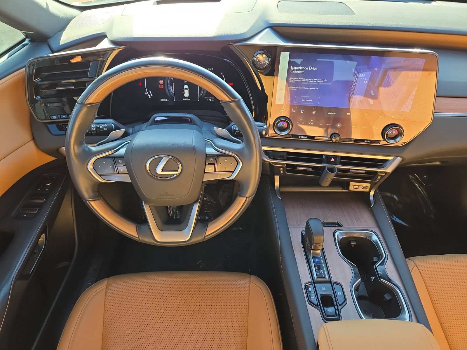 Used 2023 Lexus RX 350 w/ Cold Area Package AWD/4WD image 17