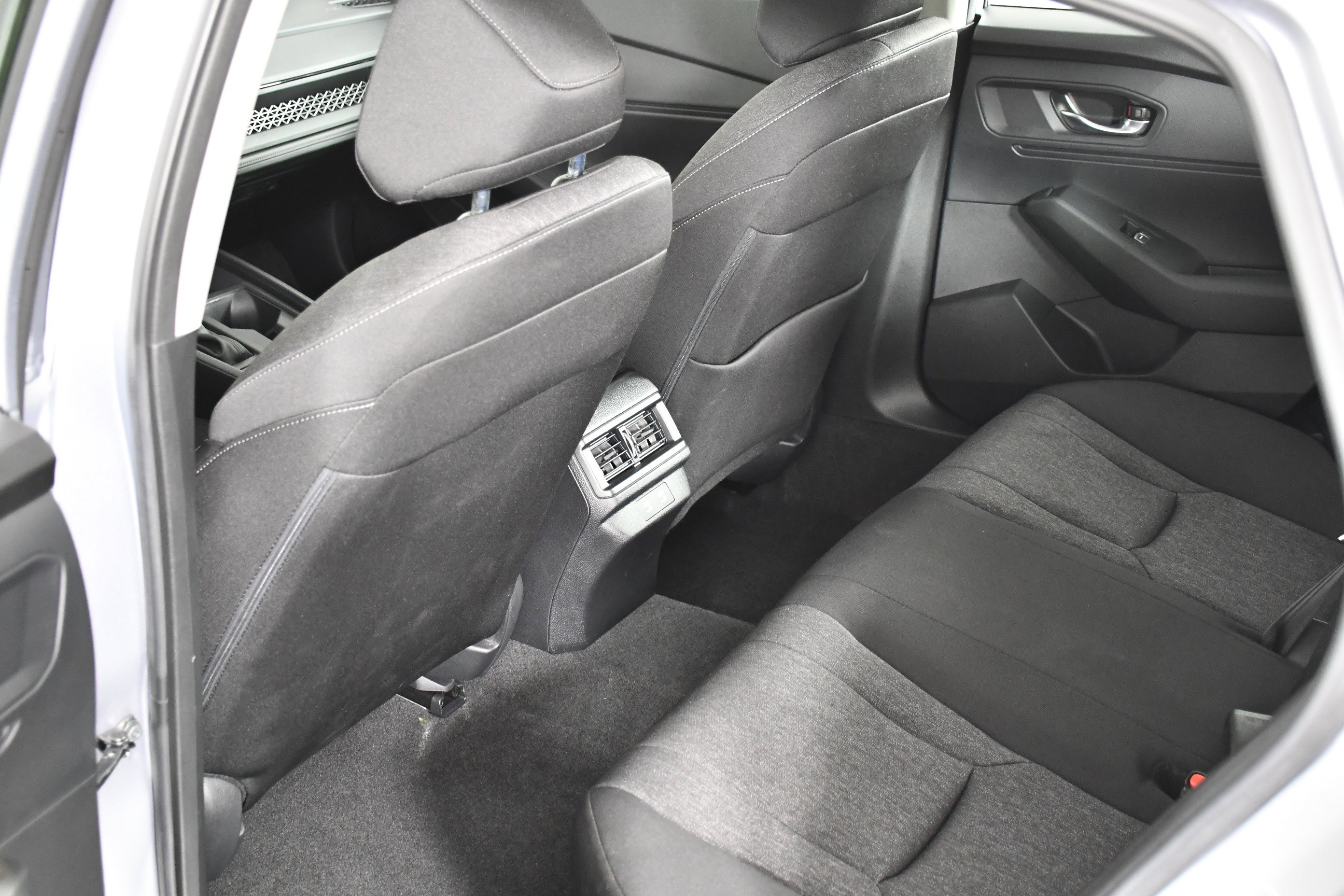 Certified 2025 Honda Accord SE image 30