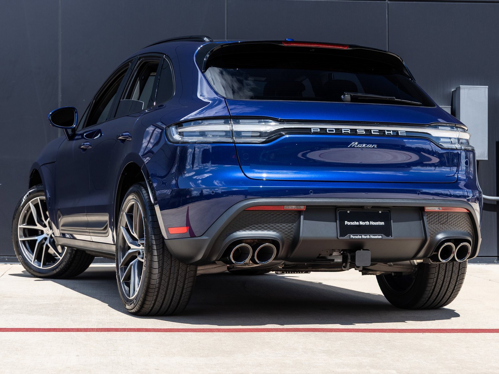 New 2026 Porsche Macan image 3