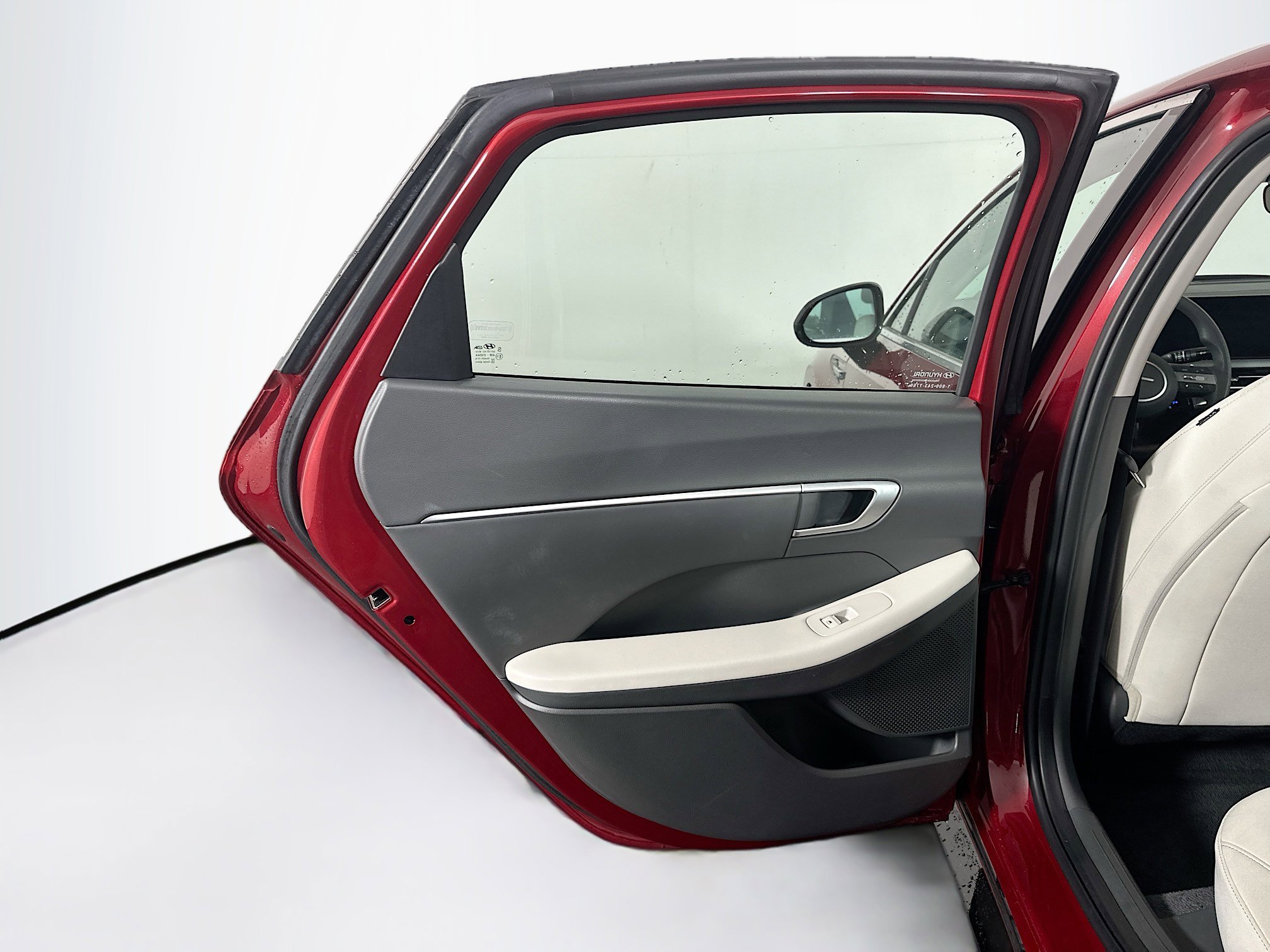 Used 2025 Hyundai Sonata SEL FWD image 26