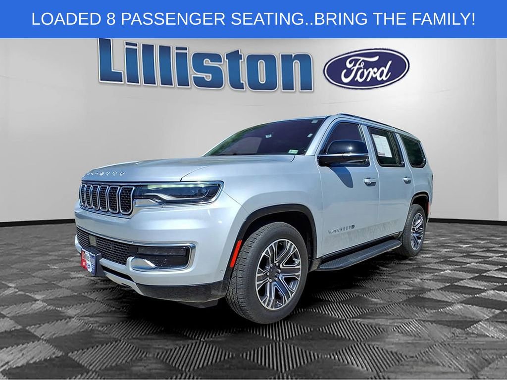 Used 2024 Jeep Wagoneer Series II w/ Flexible Seating Group image 5