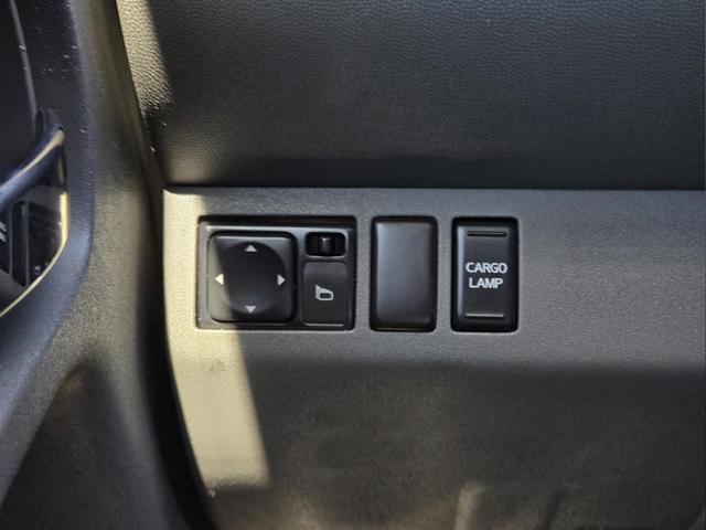 Used 2018 Nissan Frontier SV RWD image 26