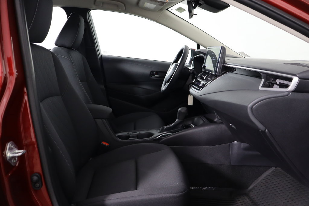 Used 2024 Toyota Corolla LE FWD image 19