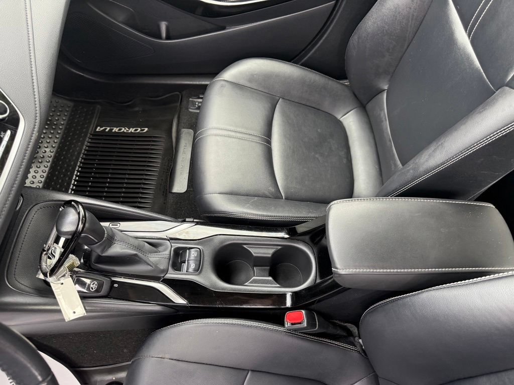 Used 2020 Toyota Corolla XLE FWD image 27