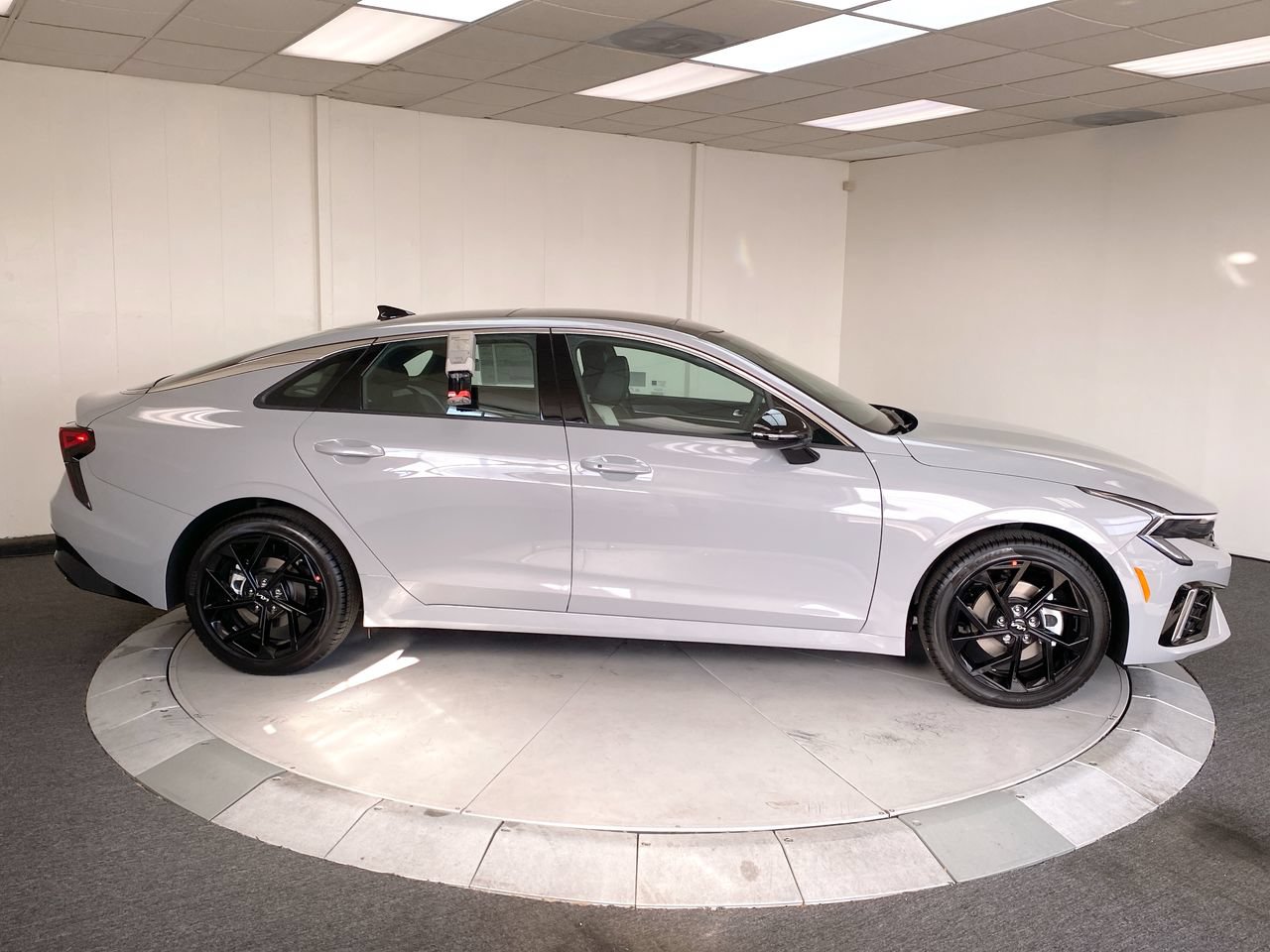 Used 2026 Kia K5 GT-Line w/ GT-Line Premium Package FWD image 6
