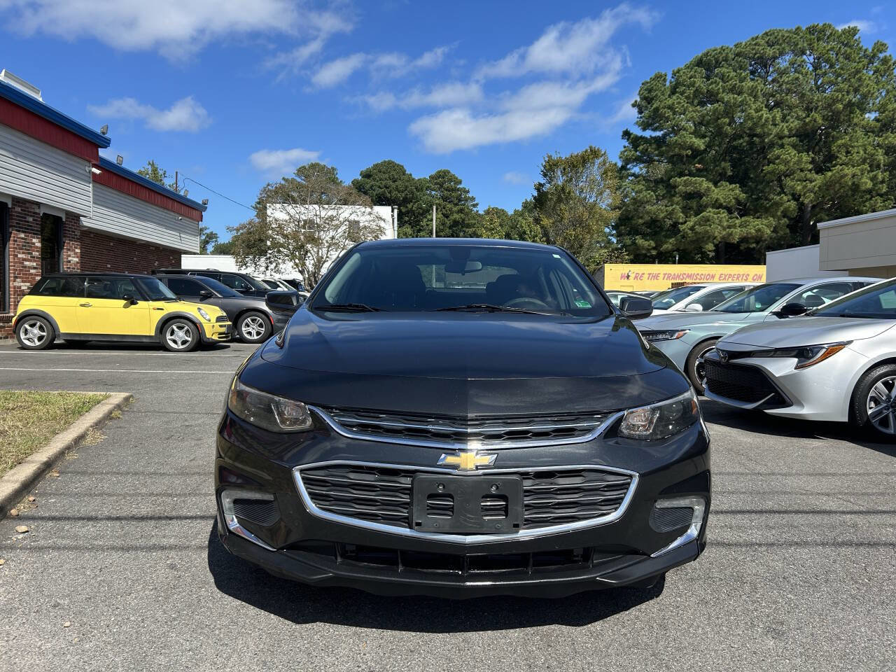 Used 2016 Chevrolet Malibu LT image 2