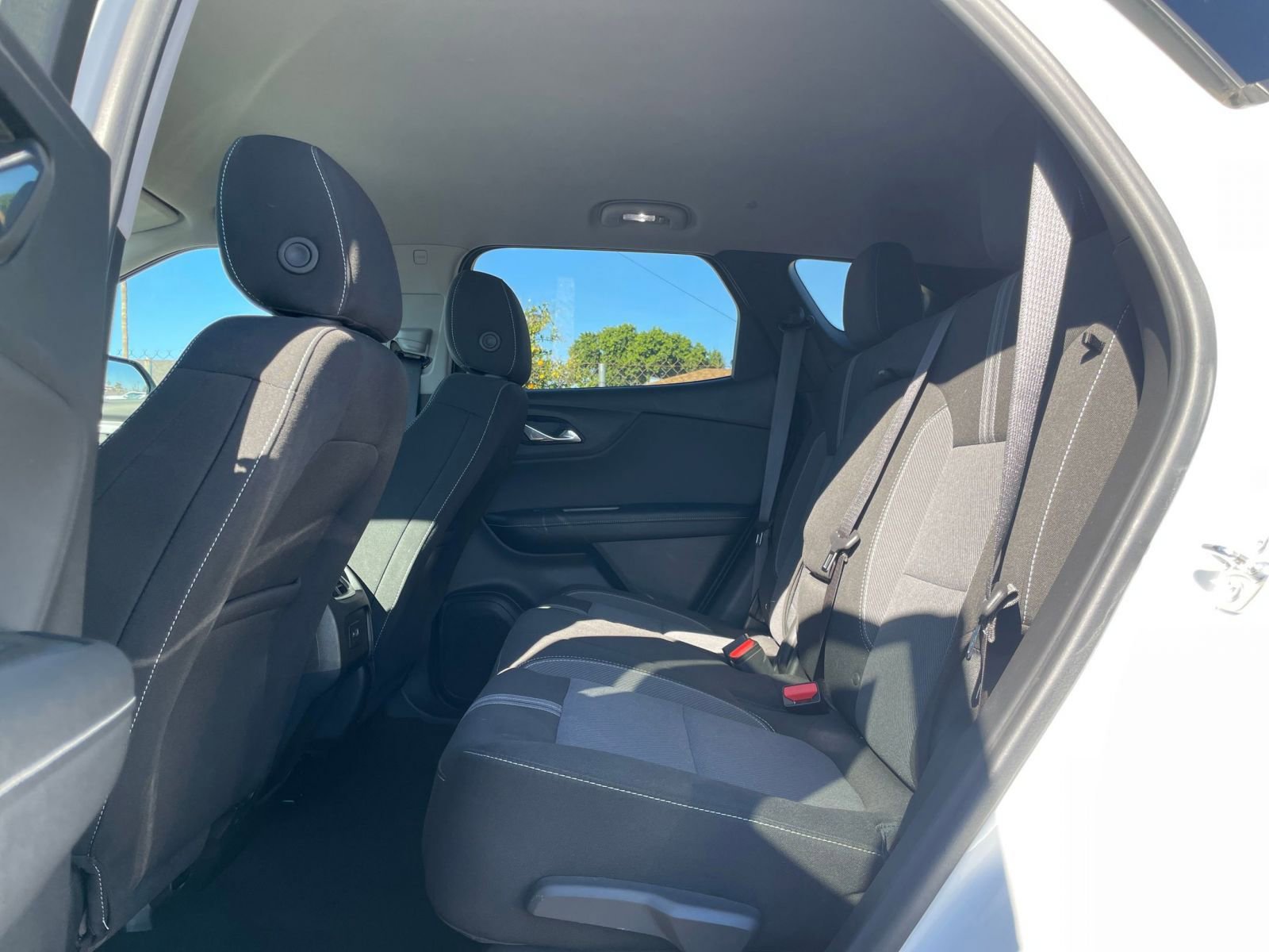 Used 2025 Chevrolet Blazer LT image 27