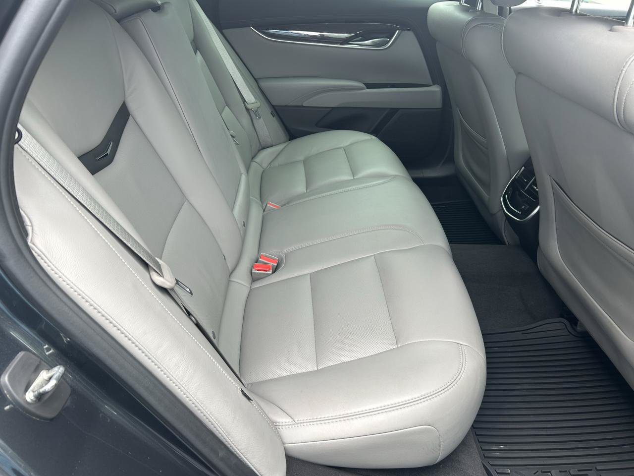 Used 2014 Cadillac XTS Luxury w/ Driver Awareness Package FWD image 23