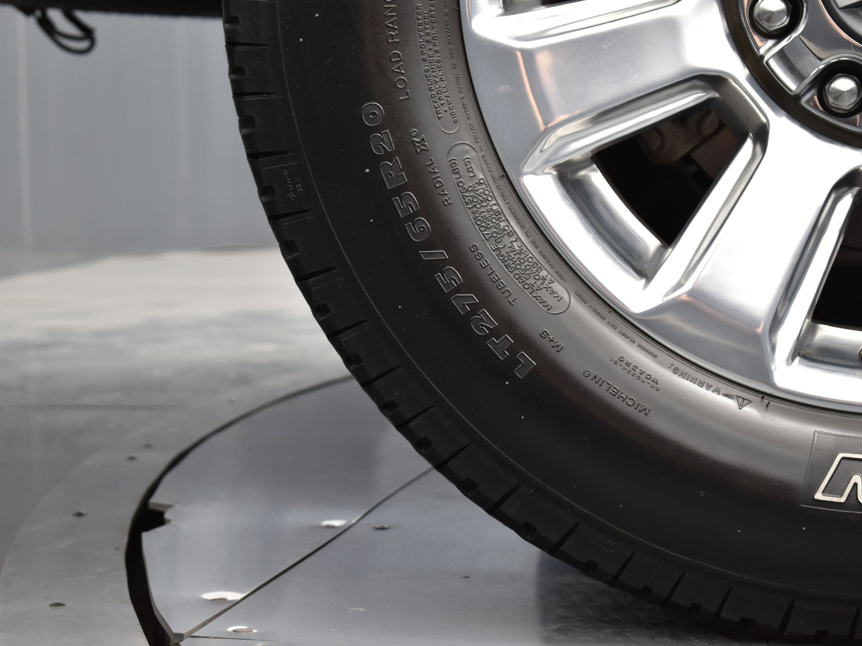 Used 2019 Ford F250 Platinum w/ Platinum Ultimate Package image 46