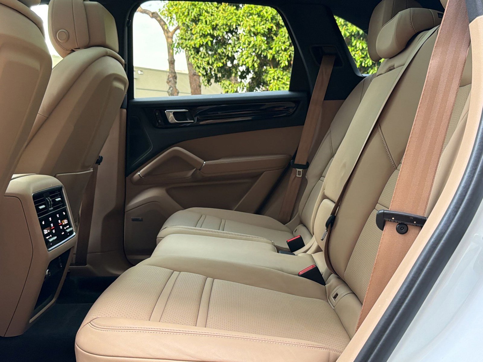 Used 2023 Porsche Cayenne S image 15