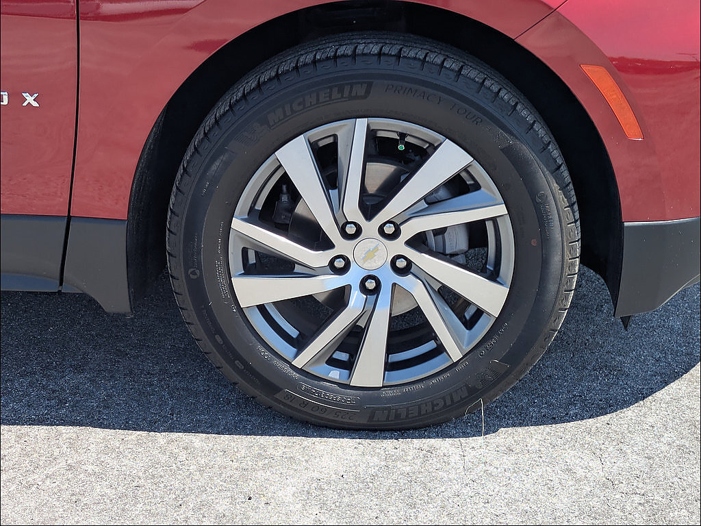 Certified 2023 Chevrolet Equinox LT FWD image 12