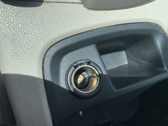 Used 2012 Ford Focus SEL image 25