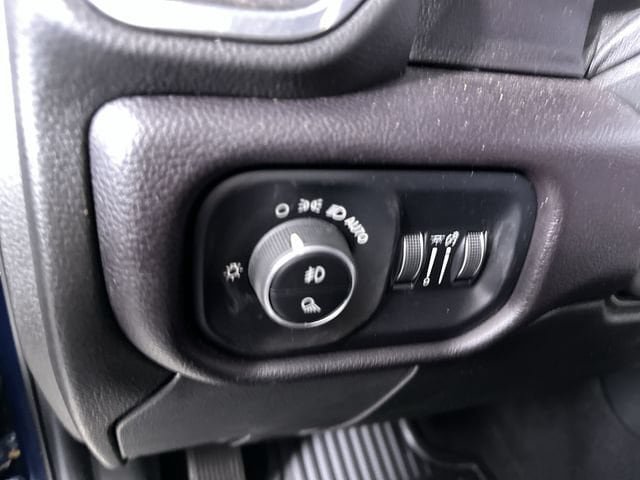 Used 2022 RAM 3500 Laramie AWD/4WD image 18