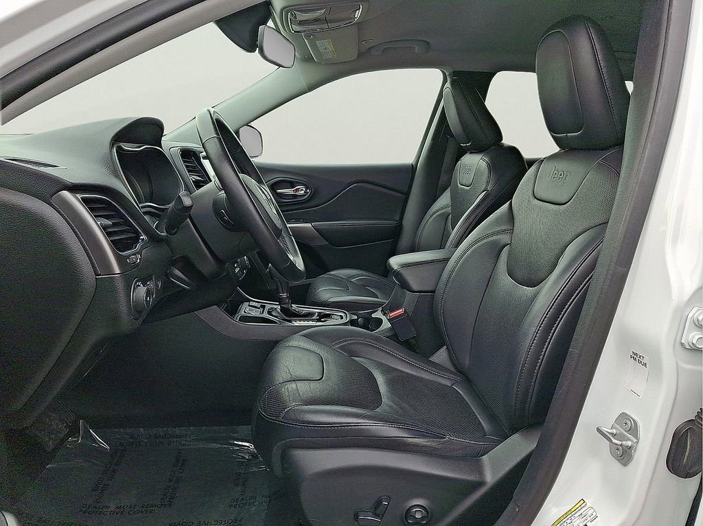 Used 2019 Jeep Cherokee Limited image 26