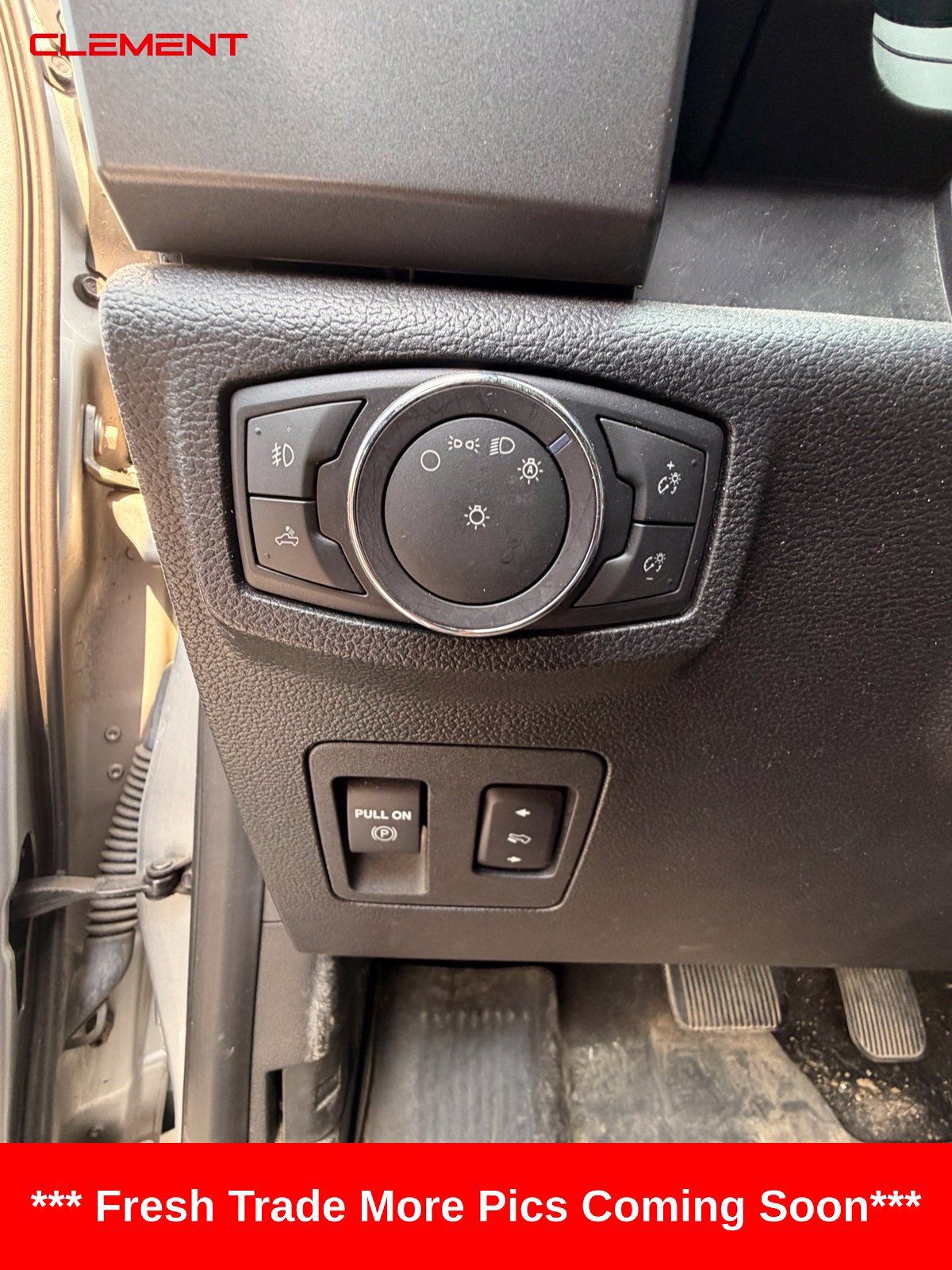 Used 2018 Ford F150 XLT w/ Equipment Group 302A Luxury AWD/4WD image 4
