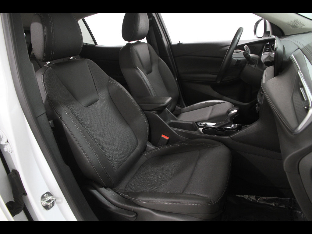 Certified 2024 Buick Encore GX Preferred FWD image 15