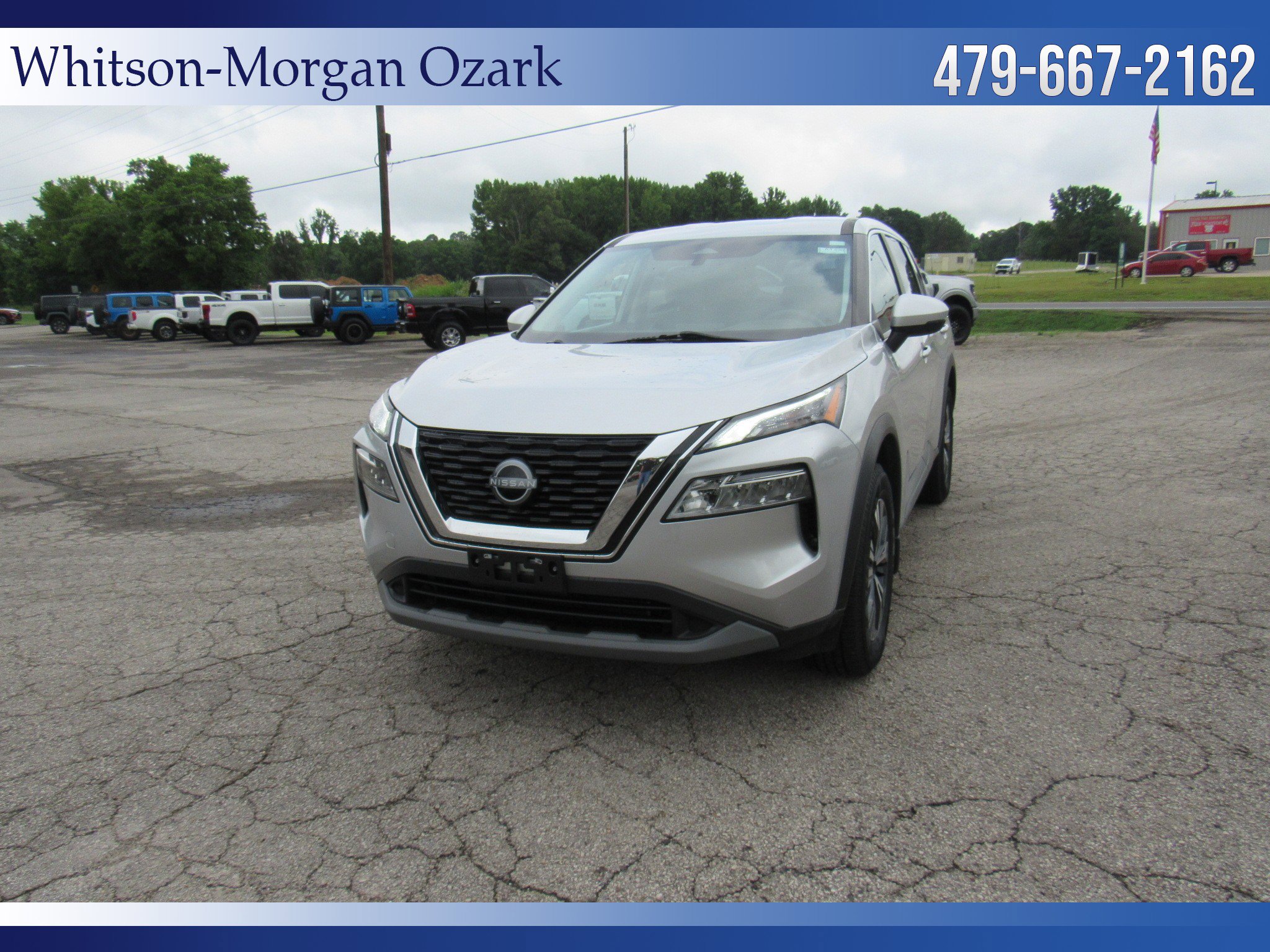 Used 2022 Nissan Rogue SV AWD/4WD image 2