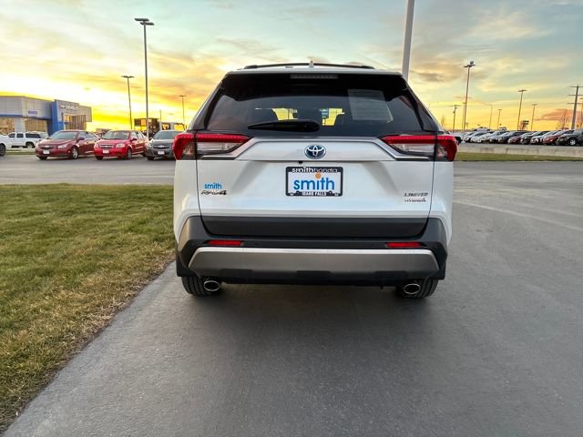 Used 2024 Toyota RAV4 Limited w/ Weather Package image 4